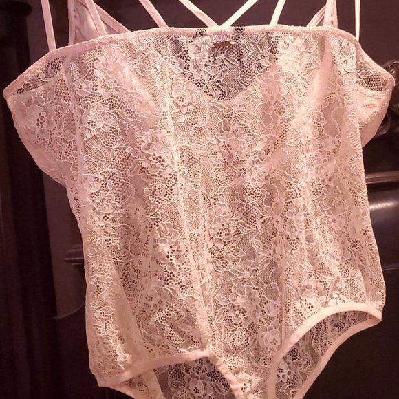 Marciano Lace Body suit - Picture 5 of 5
